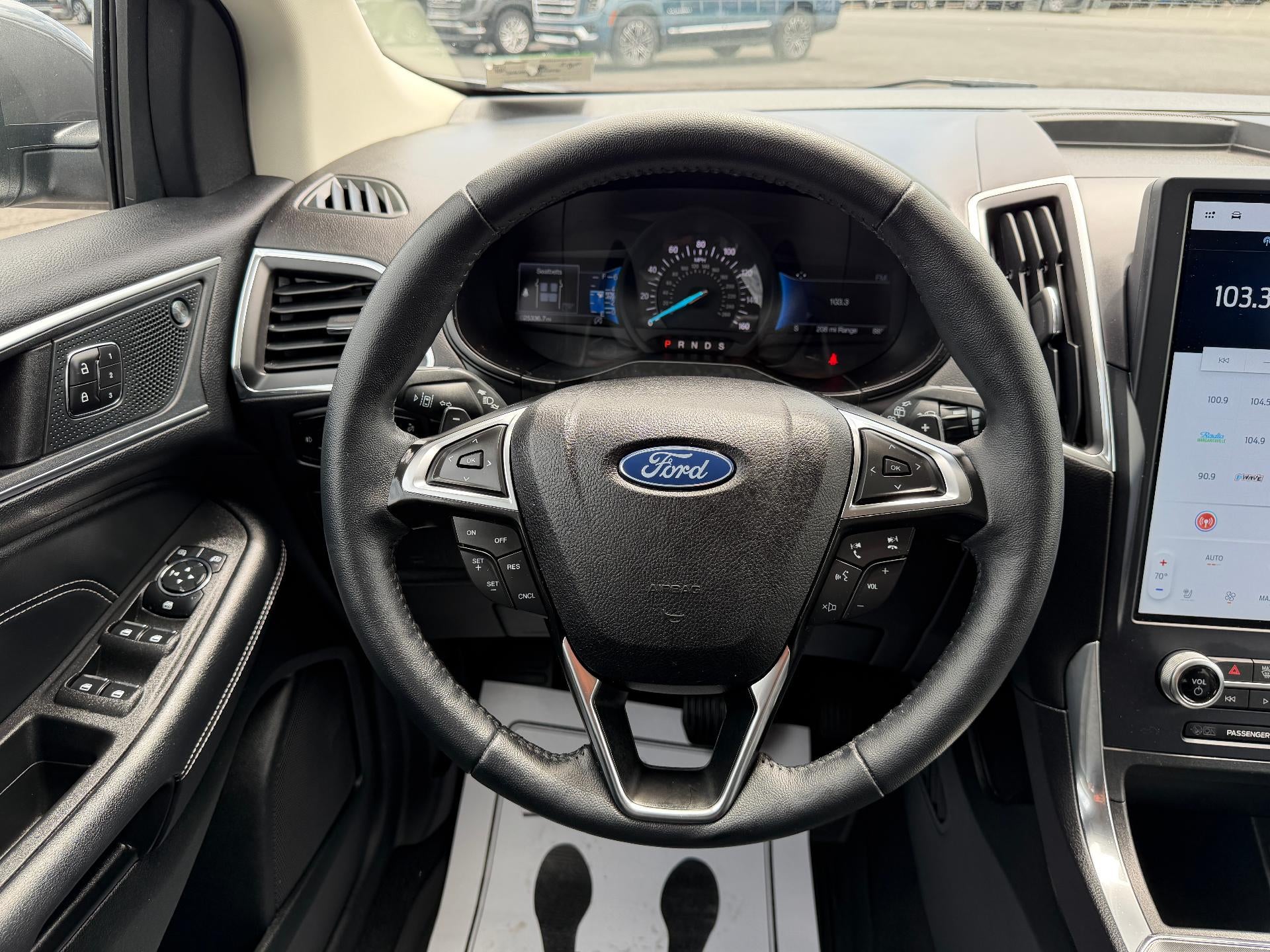 2023 Ford Edge Titanium AWD