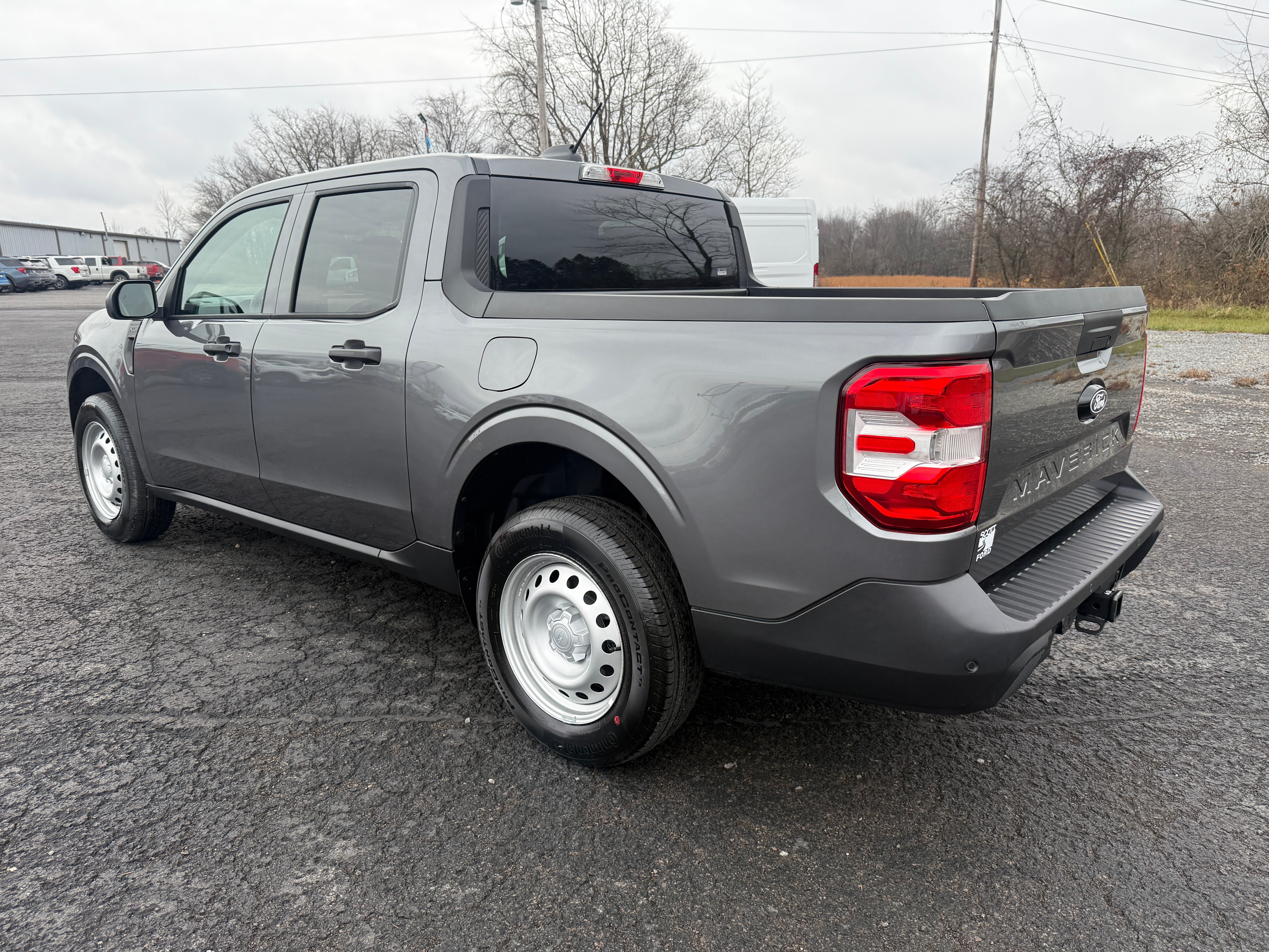 2025 Ford Maverick XL AWD SuperCrew