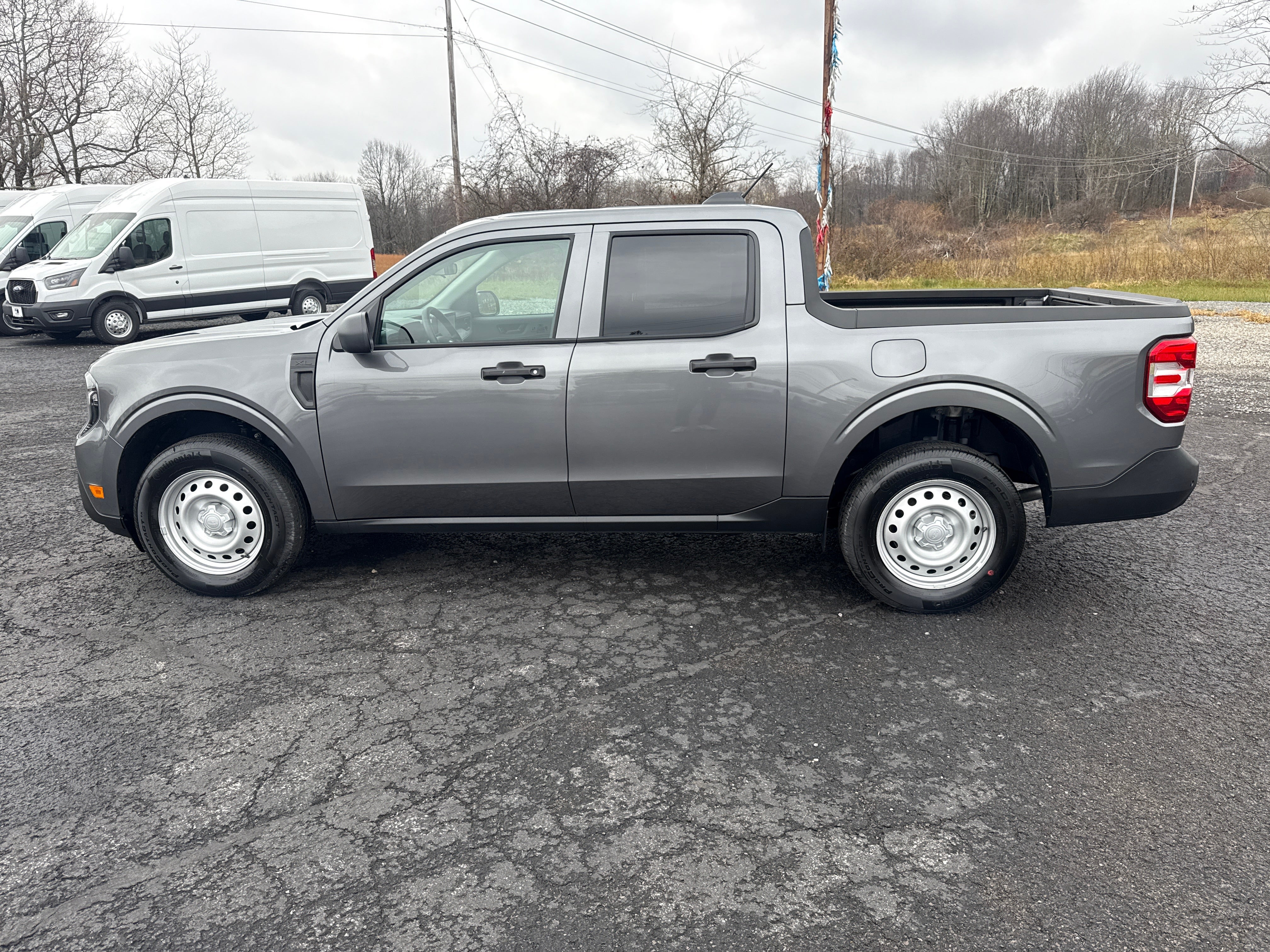 2025 Ford Maverick XL AWD SuperCrew