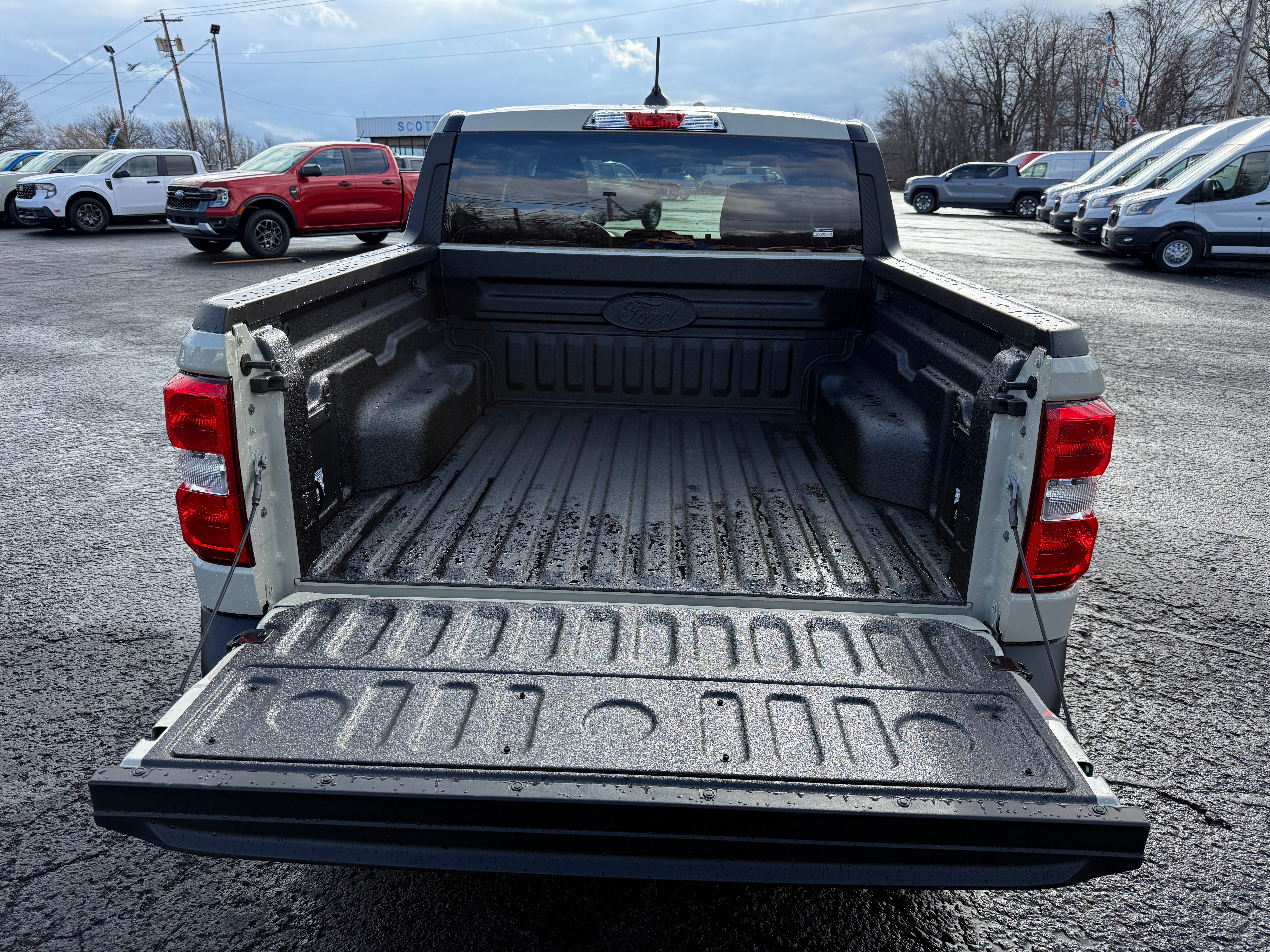 2025 Ford Maverick XL AWD SuperCrew