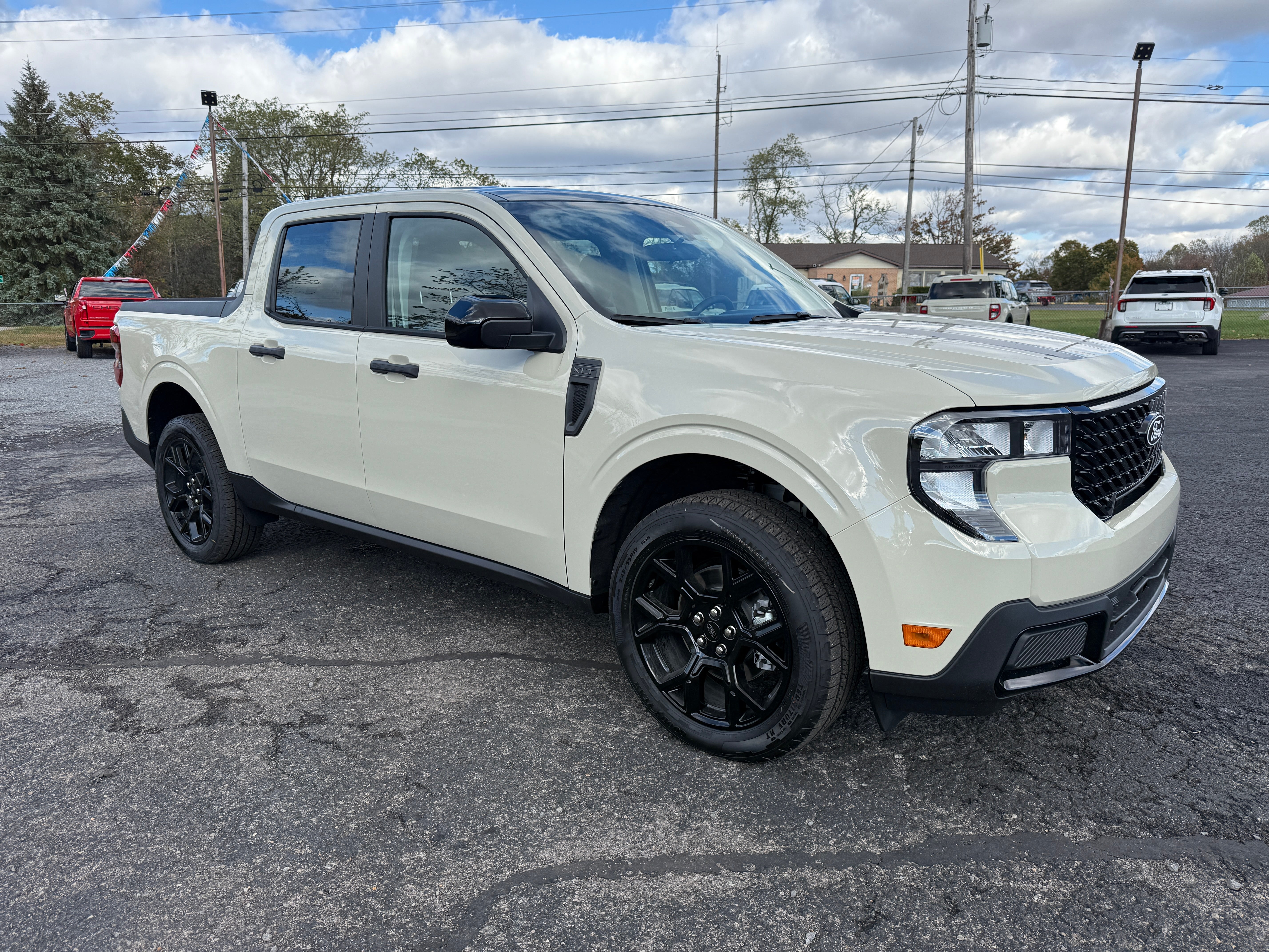 2025 Ford Maverick XLT AWD SuperCrew