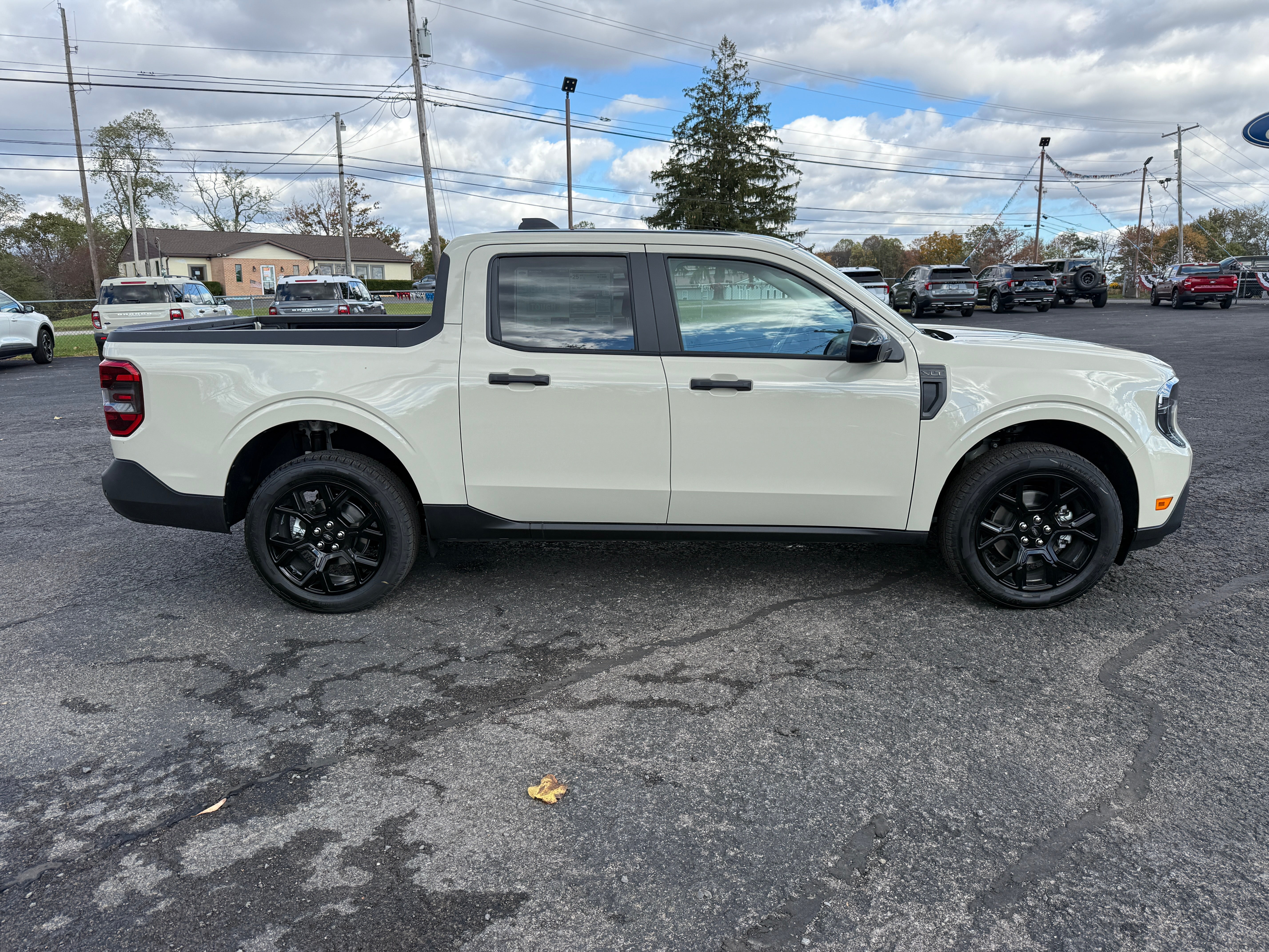 2025 Ford Maverick XLT AWD SuperCrew